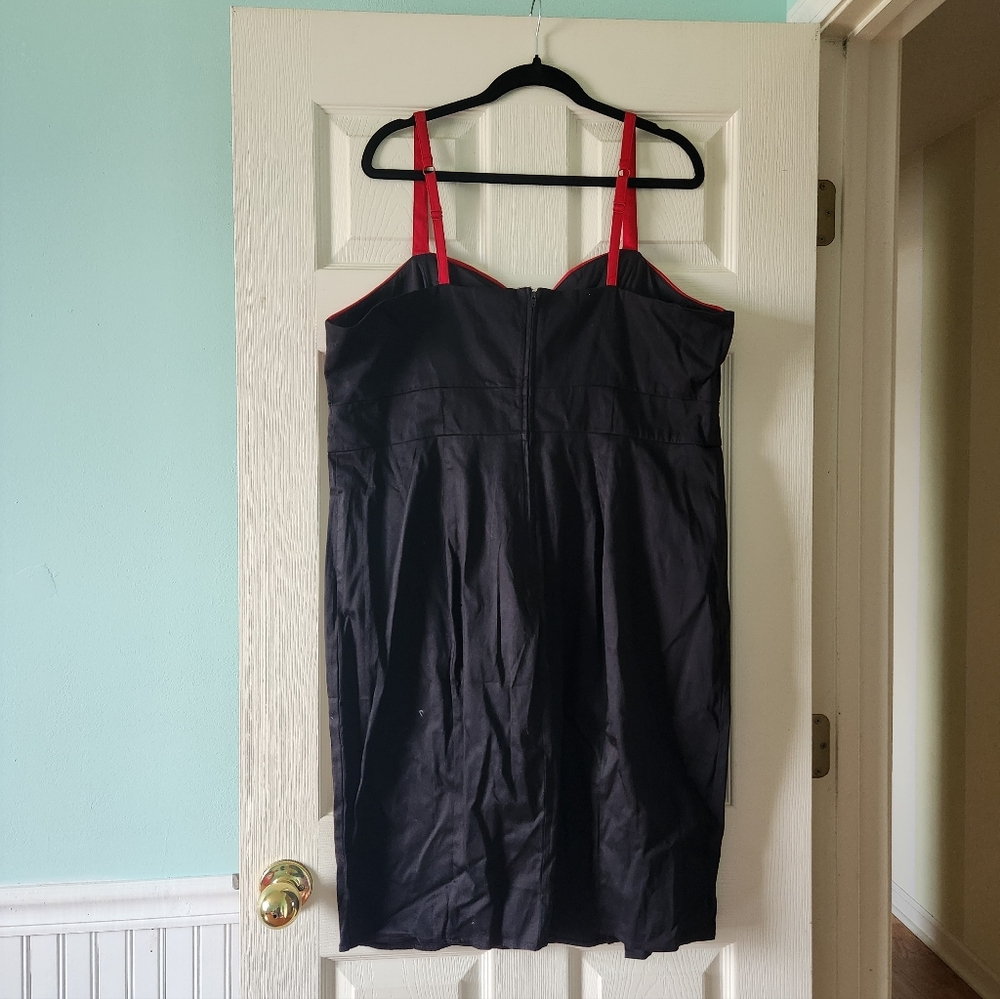 Torrid Veronica Pinup Pencil Dress - Picture 3 of 6